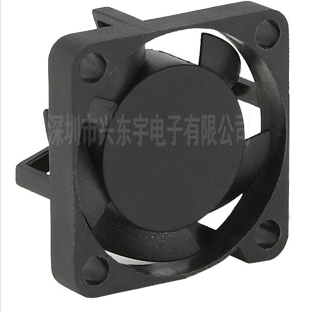 电脑散热风扇批发厂家让您的电脑‘安分守已’